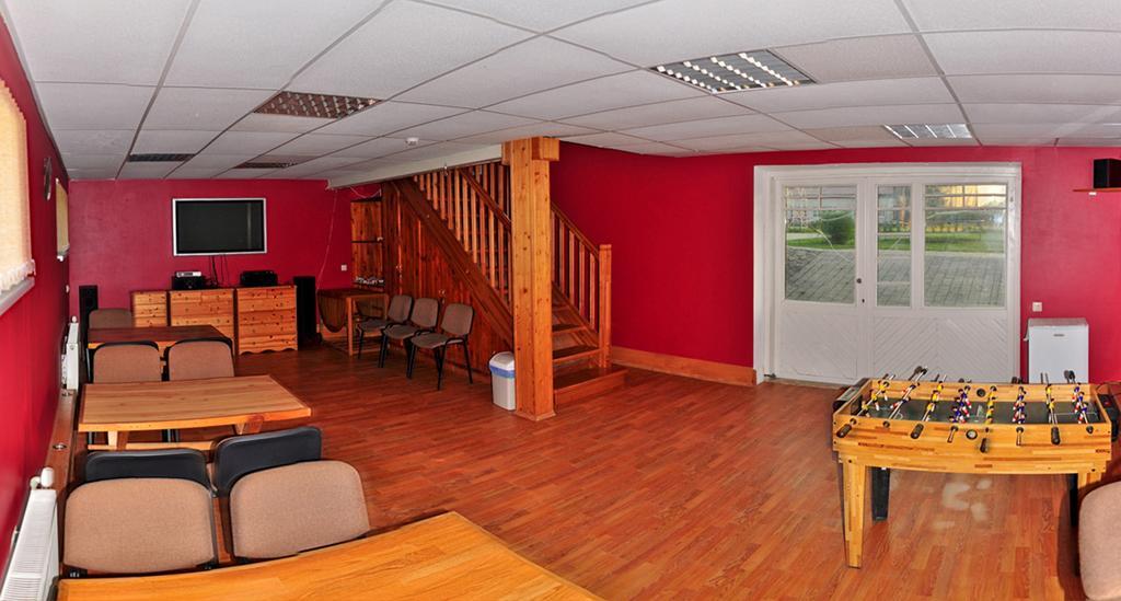 Guesthouse Leiputrija อาดาชิ ภายนอก รูปภาพ